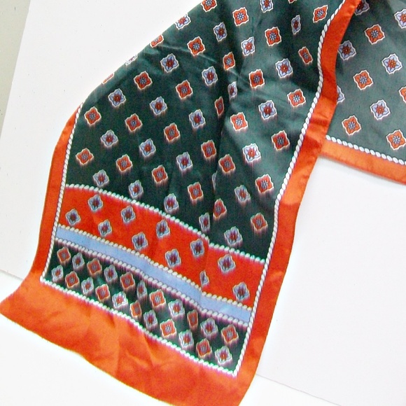 Morsley Scarf Pumpkin & Green - Picture 3 of 6